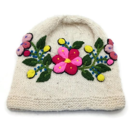 Peruvian Chullo for Women Handwoven Embroidered Multicolored Flowers - Picture 6 of 8